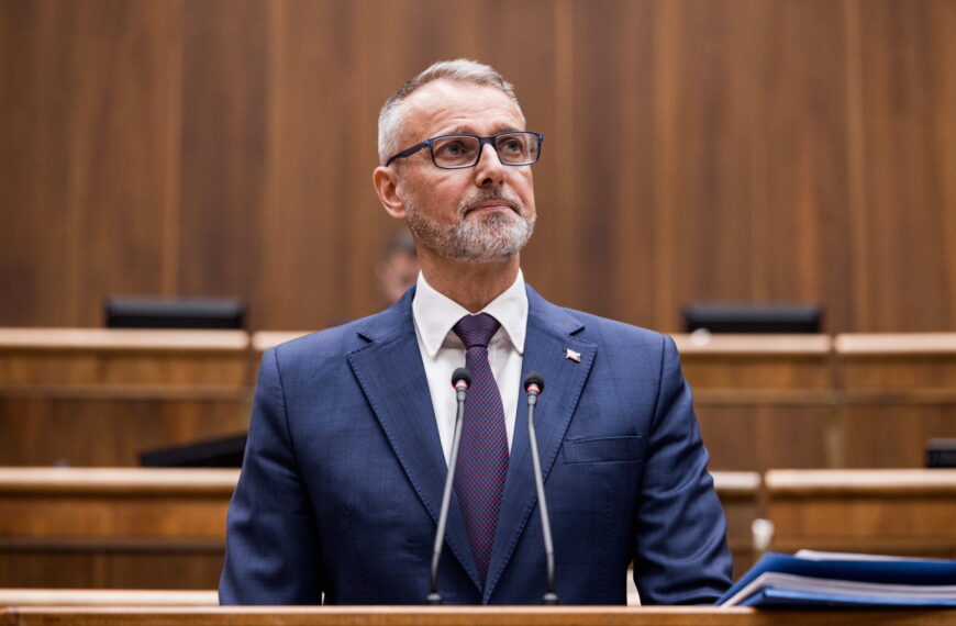 Raši: Hlas sa chopí iniciatívy, aby občania dostali možnosť v referende rozhodnúť o skrátení volebného obdobia