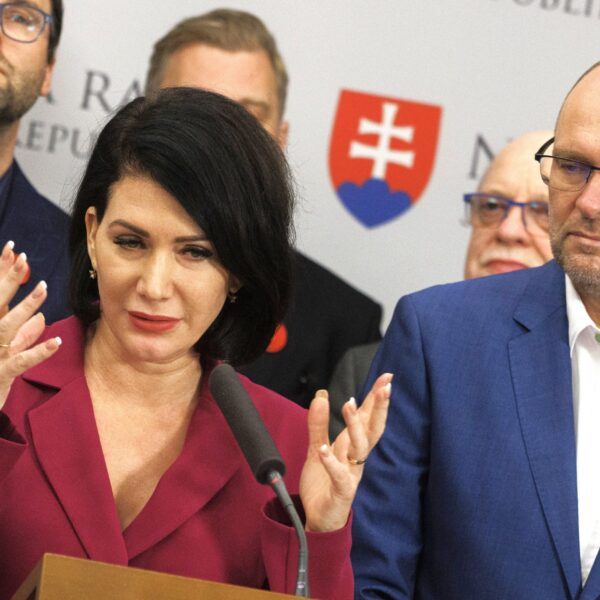 Sulík po vyhodení Bittó Cigánikovej definitívne opúšťa SaS, spájajú sily a Sme rodina nie je jediná ich možnosť
