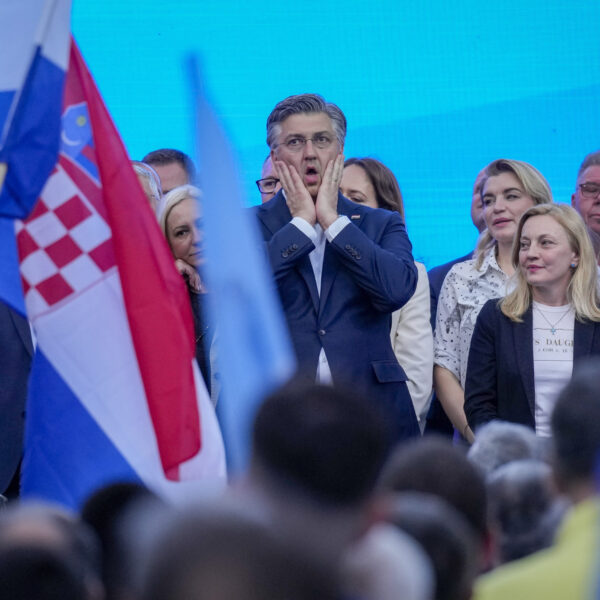 V Záhrebe protestovali tisícky ľudí, požadovali vyššie mzdy aj dôchodky