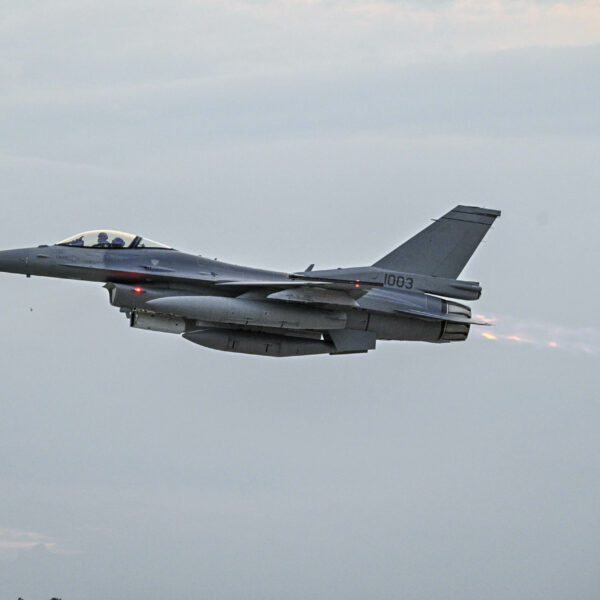 F-16 zo Slovenska a Gripeny z Česka lietali bok po boku, cvičenie preverilo ich koordináciu
