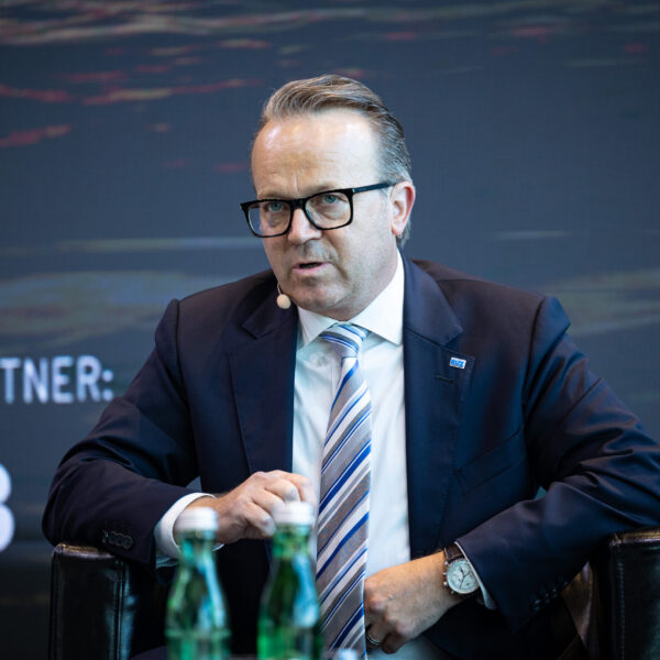 Kiraľvarga zostáva po sneme prezidentom Republikovej únie zamestnávateľov