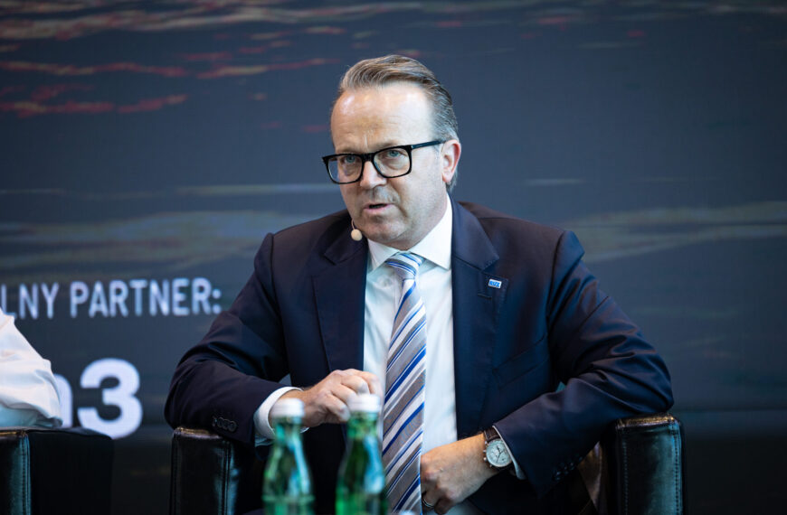 Kiraľvarga zostáva po sneme prezidentom Republikovej únie zamestnávateľov