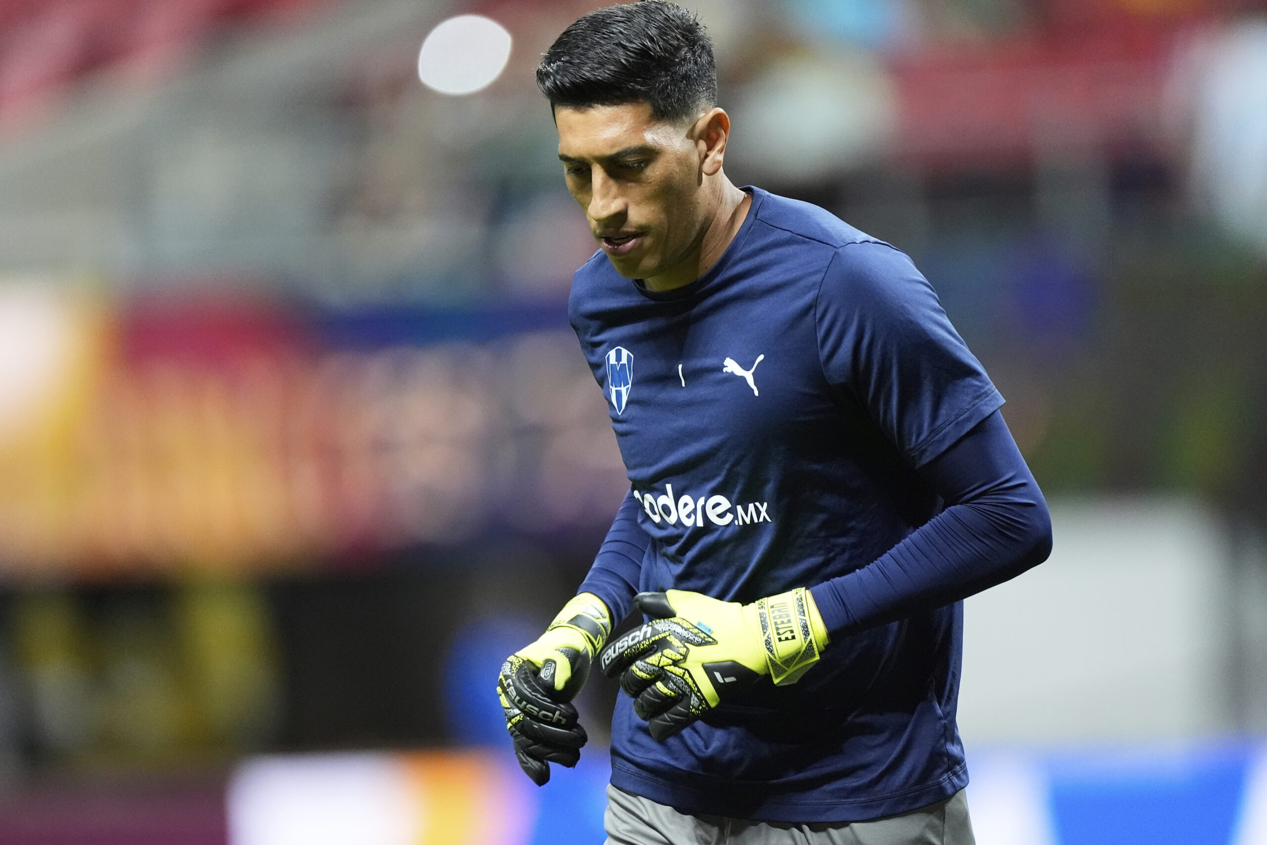 Brankár Zaragozy Andrada dostal za úder súpera dlhý&hellip;