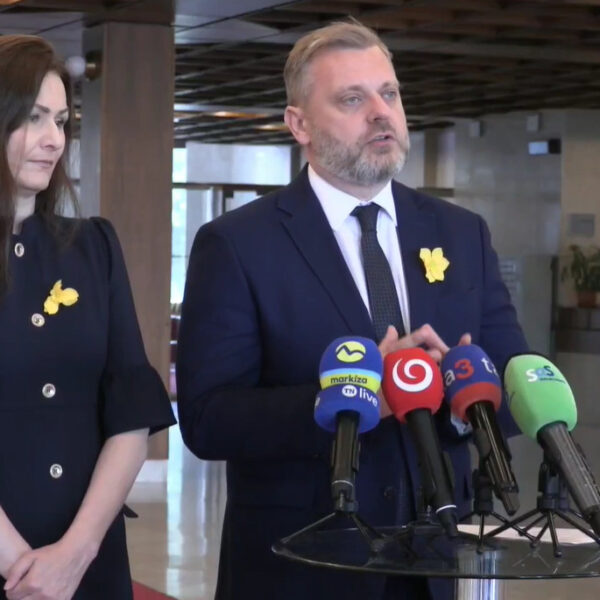 SaS spochybňuje nákup hasičských áut, upozorňuje na podozrivé faktúry – VIDEO