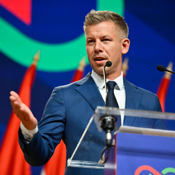 Minister vnútra nie je Harry Potter. Magyarove tvrdenia o migrantoch môžu byť podľa Štefančíka pravdivé hneď z niekoľkých dôvodov