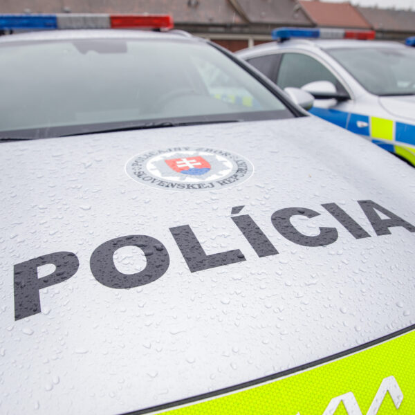 Incident s použitými injekčnými striekačkami v škôlke rieši polícia ako prečin ublíženia na zdraví