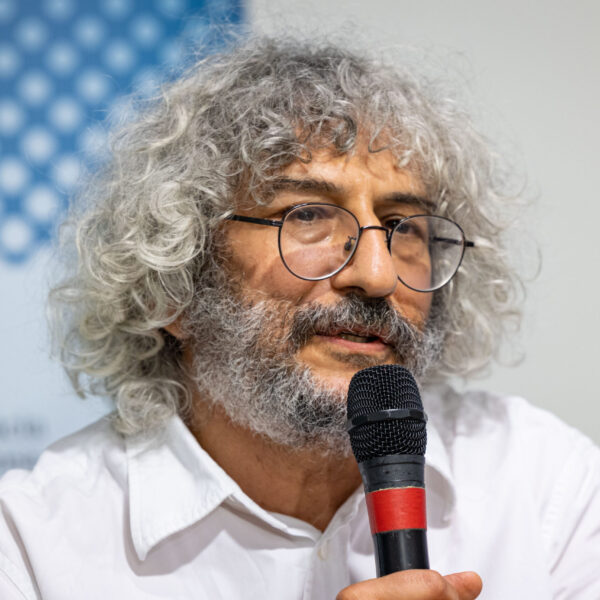 Mesežnikov: Zo všetkých faktorov, ktoré môžu ovplyvniť rozhodovanie strán o spájaní, je postoj Matoviča najmenej dôležitý