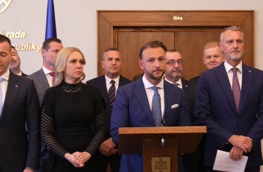 Hlas chce umožniť referendum o predčasných voľbách, Raši hovorí o skúške opozície – VIDEO