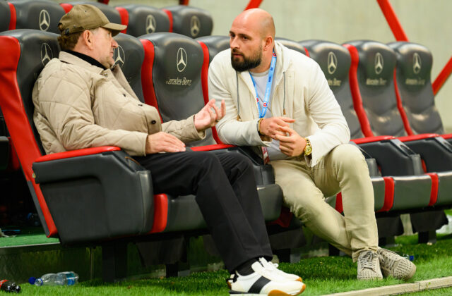 Weissov odchod sa neudial zo dňa na deň. Kmotrík ml. hľadá za skúseného trénera náhradu už dlhší čas – ANKETA, FOTO