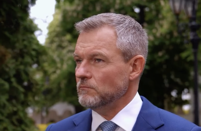Pellegrini priznal problém so zbrojením. Obrana bude stáť viac, výsledok môže zostať rovnaký – VIDEO
