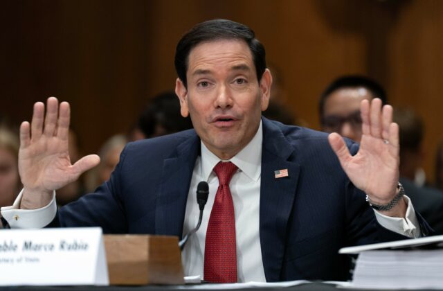 Marco Rubio tvrdí, že iránsky najvyšší vodca Chameneí je živý a čoraz aktívnejší