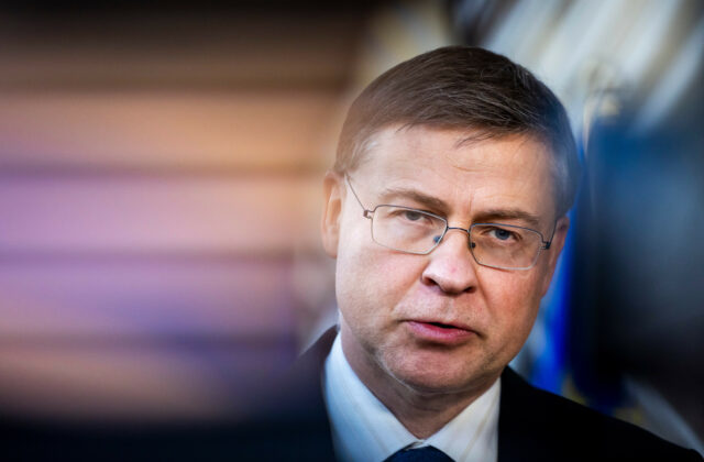 Brusel uvoľní rozpočtové pravidlá, aby&hellip;