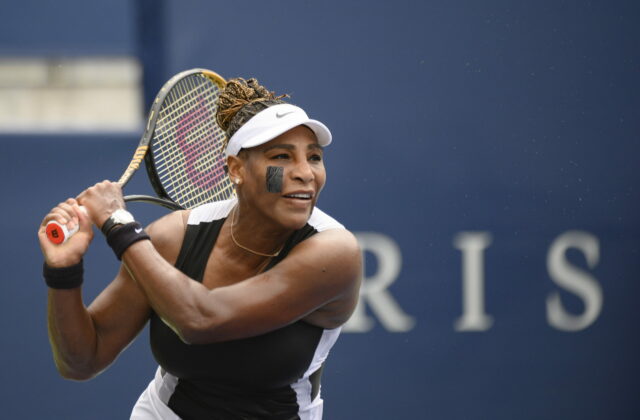 Serena Williamsová hlási návrat ako 44-ročná. Hrať bude už budúci týždeň v Queen´s Clube