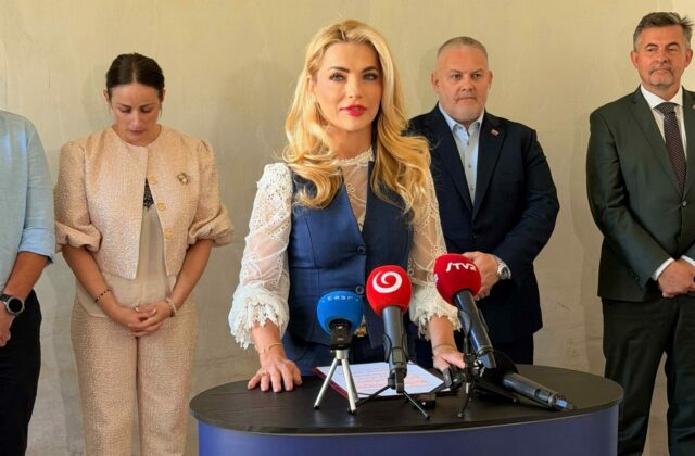 Šimkovičová odovzdala v Martine symbolicky kľúč k rekonštrukcii Múzea kultúry Čechov na Slovensku – VIDEO