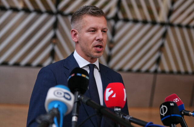 Maďarsko presadilo vypustenie výzvy na zrýchlené prijatie Ukrajiny do Únie