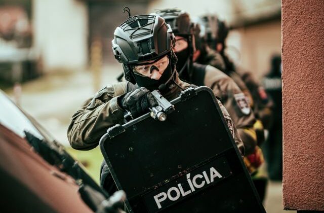Parlament schválil zmeny v sociálnom zabezpečení vojakov a policajtov, odstránia mnohé nejasnosti
