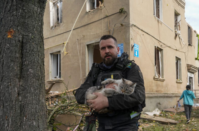 Ruský útok na Charkov zabil jedného človeka a zranil ďalších deväť