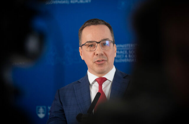 Ministerstvo práce pripravuje novelu sociálnoprávnej ochrany detí, chce zlepšiť podporu osamostatňovania sa mladých dospelých