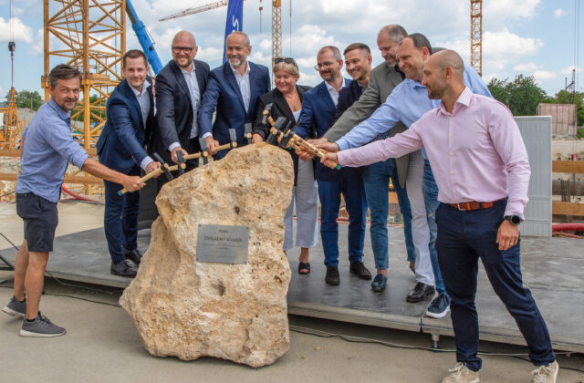 Top foto dňa (2. jún 2026): Prijatia u prezidenta SR, výstavba projektu PARQ Zátišie a obchod v Havane