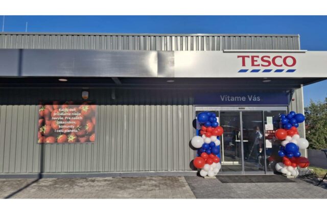 Tesco za rok zmodernizovalo 36 predajní, otvára vynovený supermarket v Krompachoch