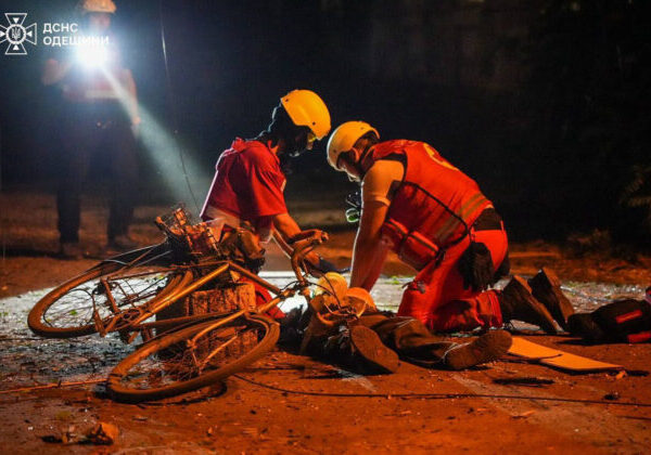Ruské a ukrajinské útoky si vyžiadali najmenej sedem civilných obetí, ktorých neustále pribúda