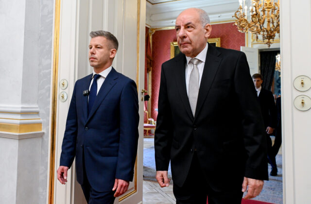 Maďarský prezident Sulyok nemá na výber. Podpíše zákon o svojom odvolaní