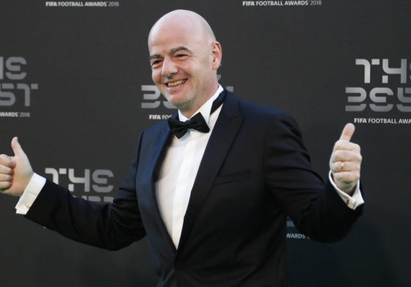 Infantino tvrdí, že kritici MS šíria nenávisť a falošné správy