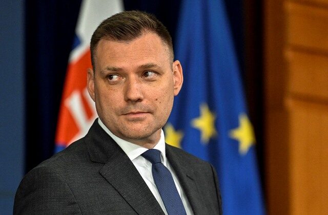 Taraba: Ja určite neodstúpim. Ak bude možnosť staviť, či bude pán Kuffa minister, stavte celý majetok