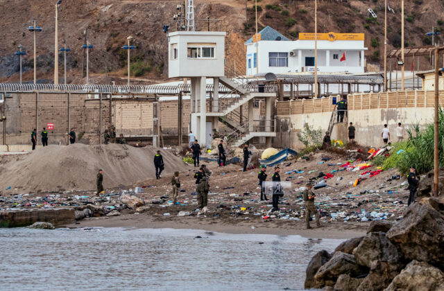 Migračná kríza v Európe eskaluje. Francúzsko sprísňuje kontroly, Taliansko pozastavilo Schengenský dohovor so Španielskom