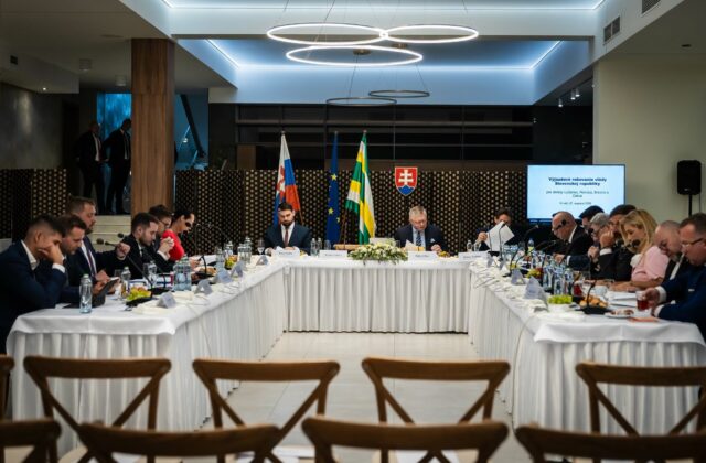 Vláda podporila štyri okresy sumou vyše troch miliónov eur, peniaze pôjdu na rozvoj regiónu – FOTO