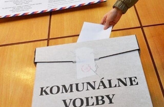 Lehota na podanie kandidátnych listín do spojených komunálnych a krajských volieb čoskoro uplynie, ministerstvo priblížilo aj novinku