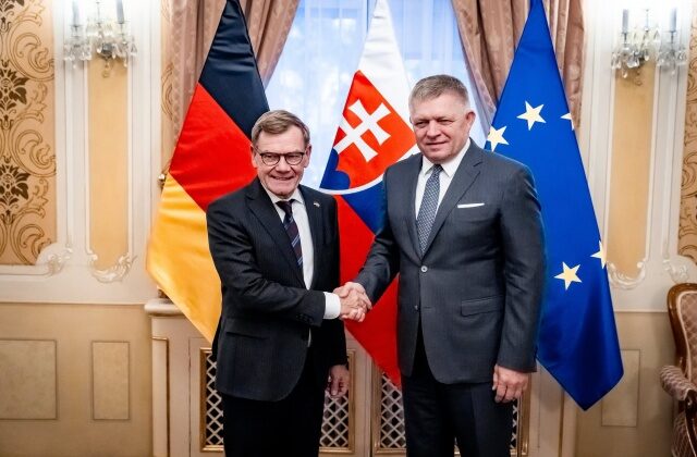 Fico prijal šéfa nemeckej diplomacie, témou bolo aj&hellip;
