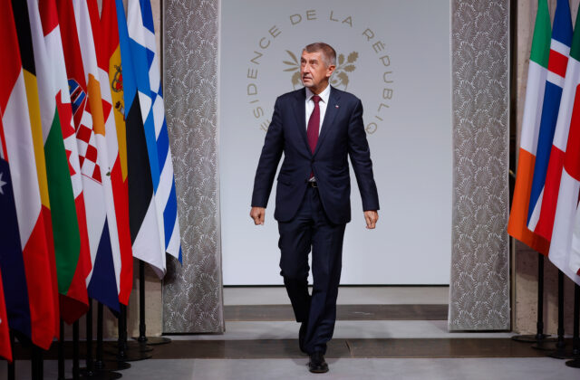 Svet kráča k bránam pekla, myslí si Babiš. Vyzýva na rokovanie Putina so Zelenským