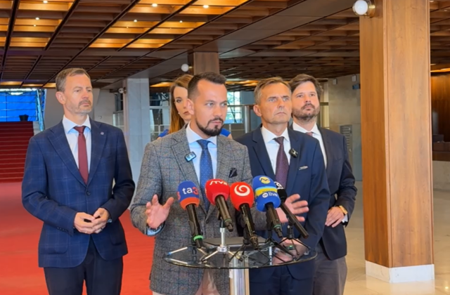 Demokrati kritizujú zmeny v parlamente, pre nový prevádzkový poriadok zvažujú ústavnú sťažnosť – VIDEO