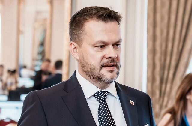 Zanikne ministerstvo investícií? Migaľ potvrdil rozhovor s Tarabom v kontexte konsolidácie verejných financií