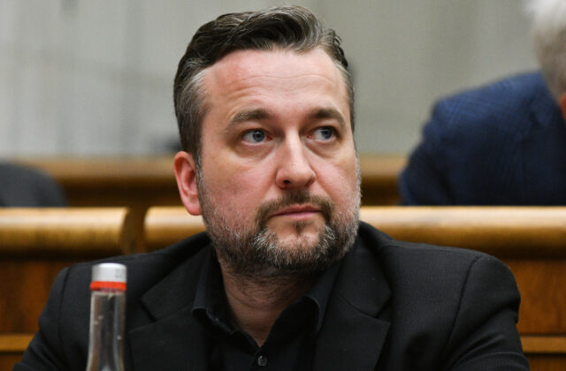 Voľby do ruskej Štátnej dumy boli podvod, tvrdia europoslanci. Nie všetci Slováci súhlasili