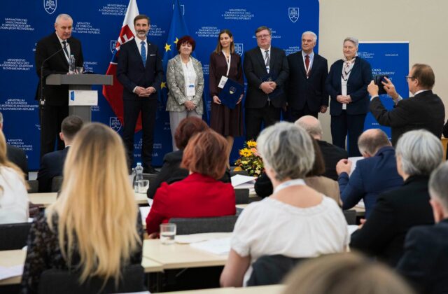 Blanár vyzdvihol význam Slovákov žijúcich v zahraničí, ocenil viaceré osobnosti – FOTO