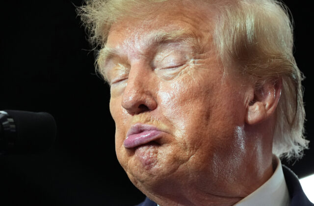 Trump nazval Nórsko „zas**nou dierou“, Nóri sa pochválili krásnymi toaletami