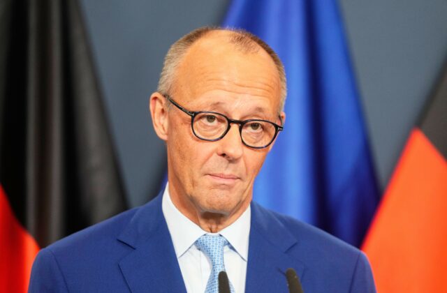 Ruské sily zasiahli ďalší most v Kyjeve, útok prišiel počas návštevy nemeckého kancelára Merza