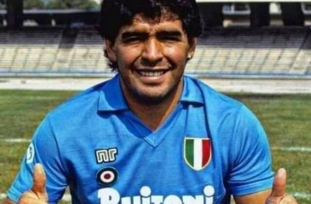 Maradonov doktor je iba obetný baránok v procese po úmrtí legendy, tvrdia jeho právnici