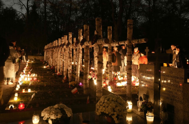 Všetci svätí a verní zosnulí, aký je význam novembrových sviatkov?