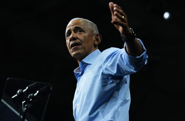 Obama ostro zaútočil na Trumpa, jeho vládnutie nazval obdobím chaosu a sériou zlých rozhodnutí