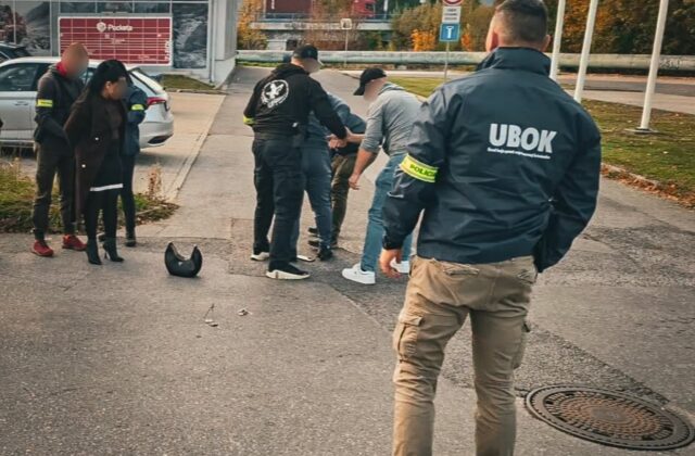 V kauze Kandidát nastal posun, jeden z trojice obvinených pre podozrenie z kupovania hlasov skončil vo väzbe