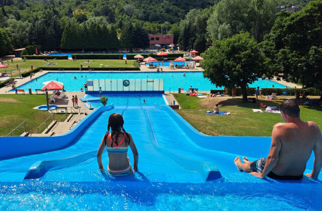 Slovenské akvaparky a kúpaliská mali úspešnú letnú sezónu, zatvárať sa však ešte nechystajú