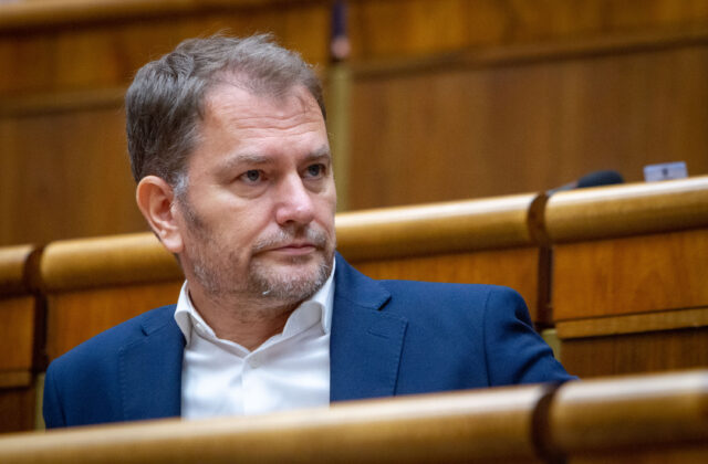 Matovič kritizuje opozičných lídrov a žiada stretnutie. Prieskumy podľa neho ukazujú, že bez jeho hnutia neuspejú