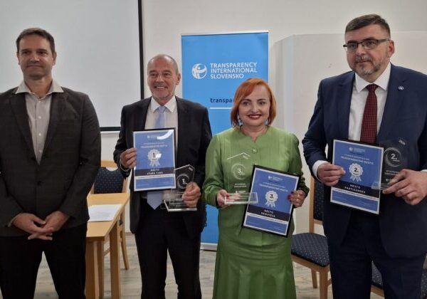 Najtransparentnejšie mesto na Slovensku nemá ani deväťtisíc obyvateľov. Rebríčku dominuje trio z Trenčianskeho kraja