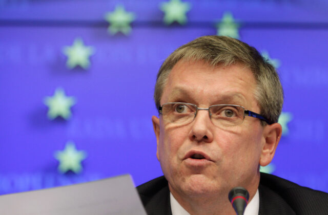 Úrady zatkli bývalého šéfa maďarskej centrálnej banky pre korupčný škandál z čias Orbánovej vlády