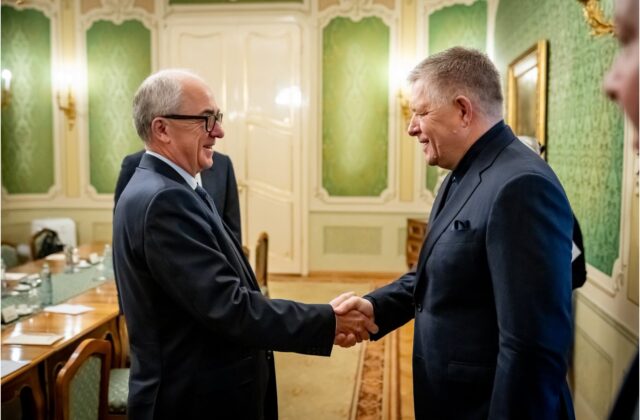 Fico privítal predsedu CERN-u, predmetom stretnutia bol aj posun Slovenska v jadrovej energetike – FOTO